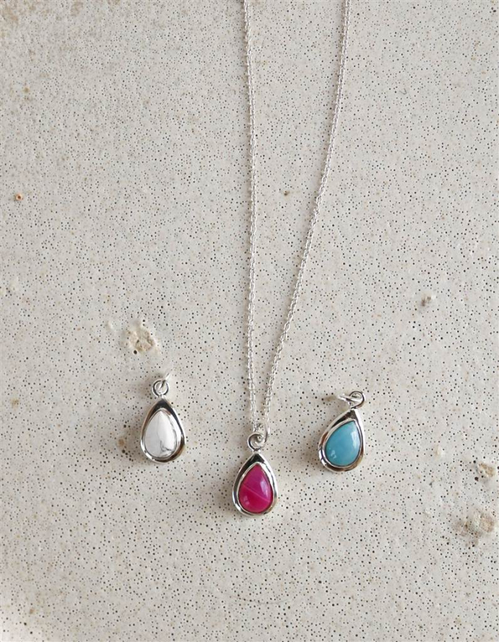 COLGANTE COSMOS  AGATA FUCSIA