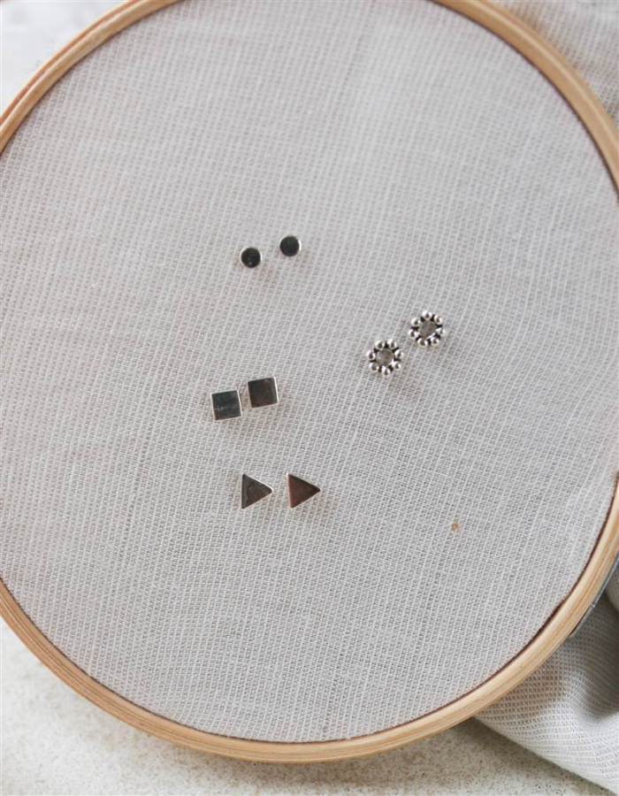 PENDIENTES TRIÁGULOS, CUADRADOS,...