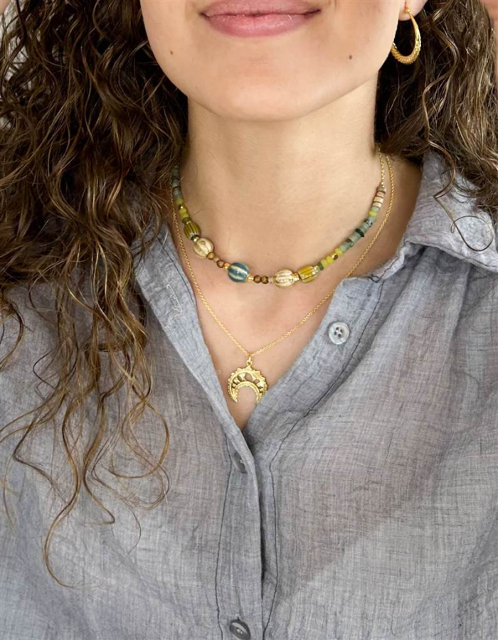 COLGANTE  LUNA BOHO ORO