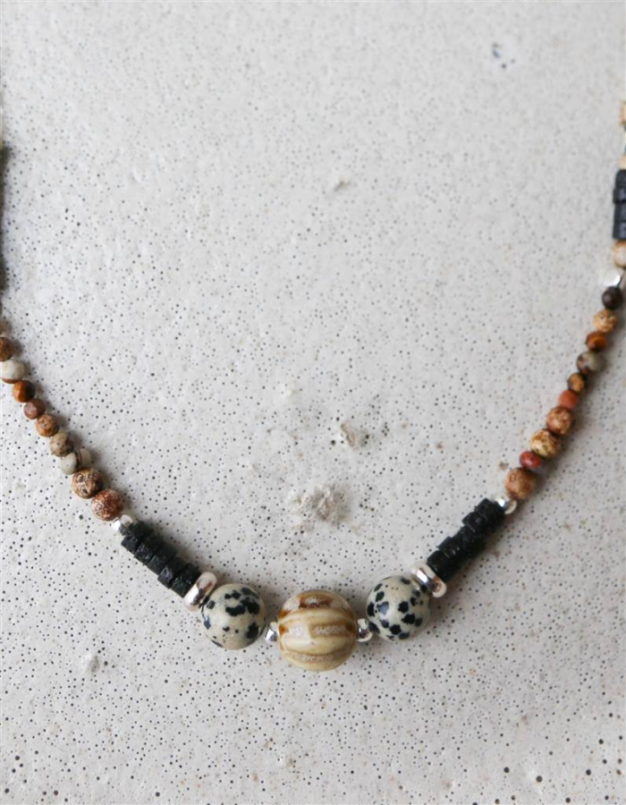 COLGANTE DÁLMATA Y CERÁMICA PLATA
