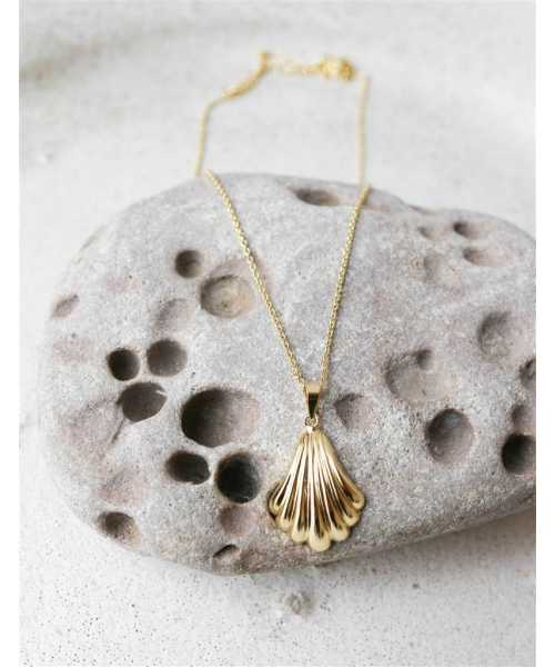 COLGANTE CONCHA RETRO ORO 2