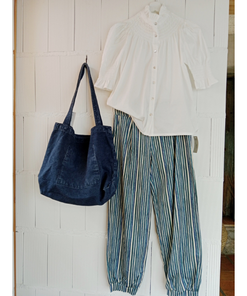 PANTALÓN  RAYA AZUL