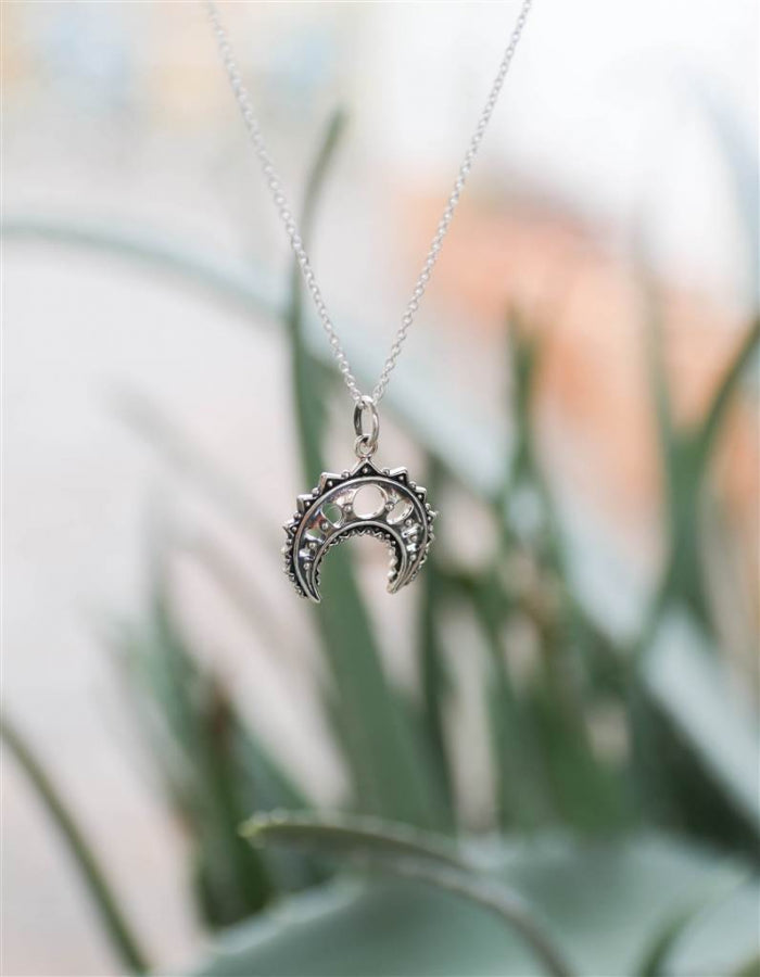 COLGANTE  LUNA BOHO ORO