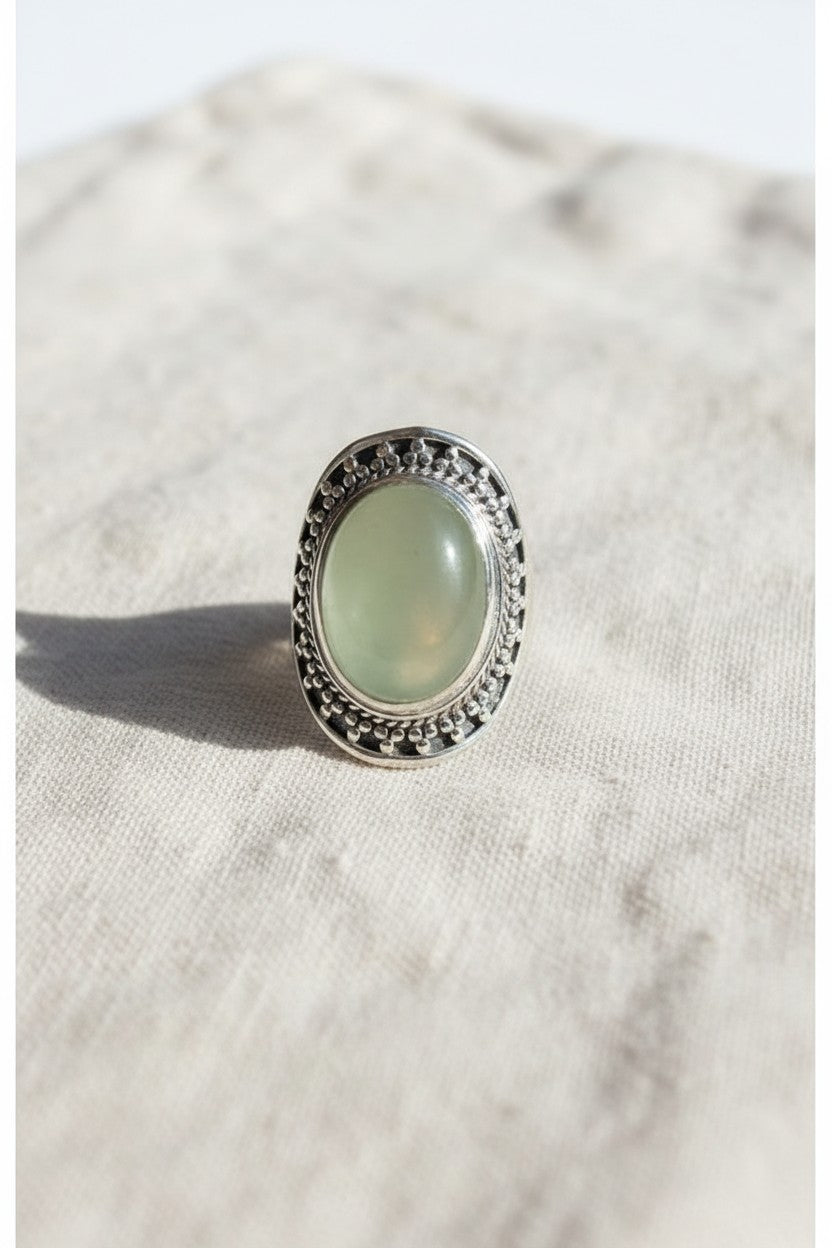 Anillo Calendula-shop de plata de ley 925 con piedra natural de prehnita verde y diseño étnico ancho