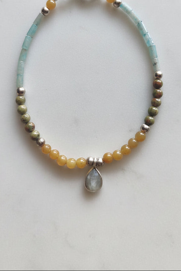 PULSERA BRISA CALCEDONIA AMARILLA
