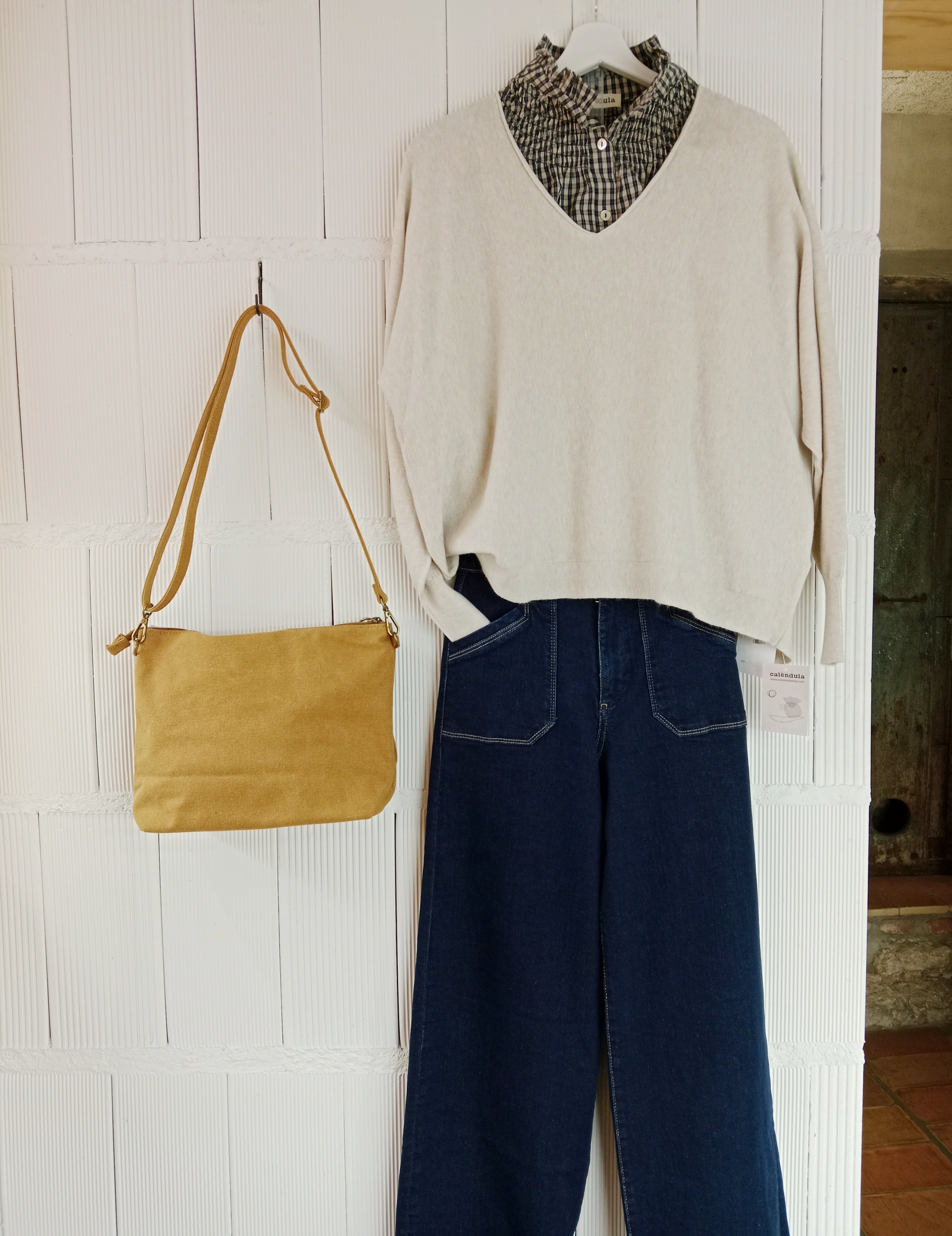 JERSEY ABRIL BEIGE (●'◡'●)