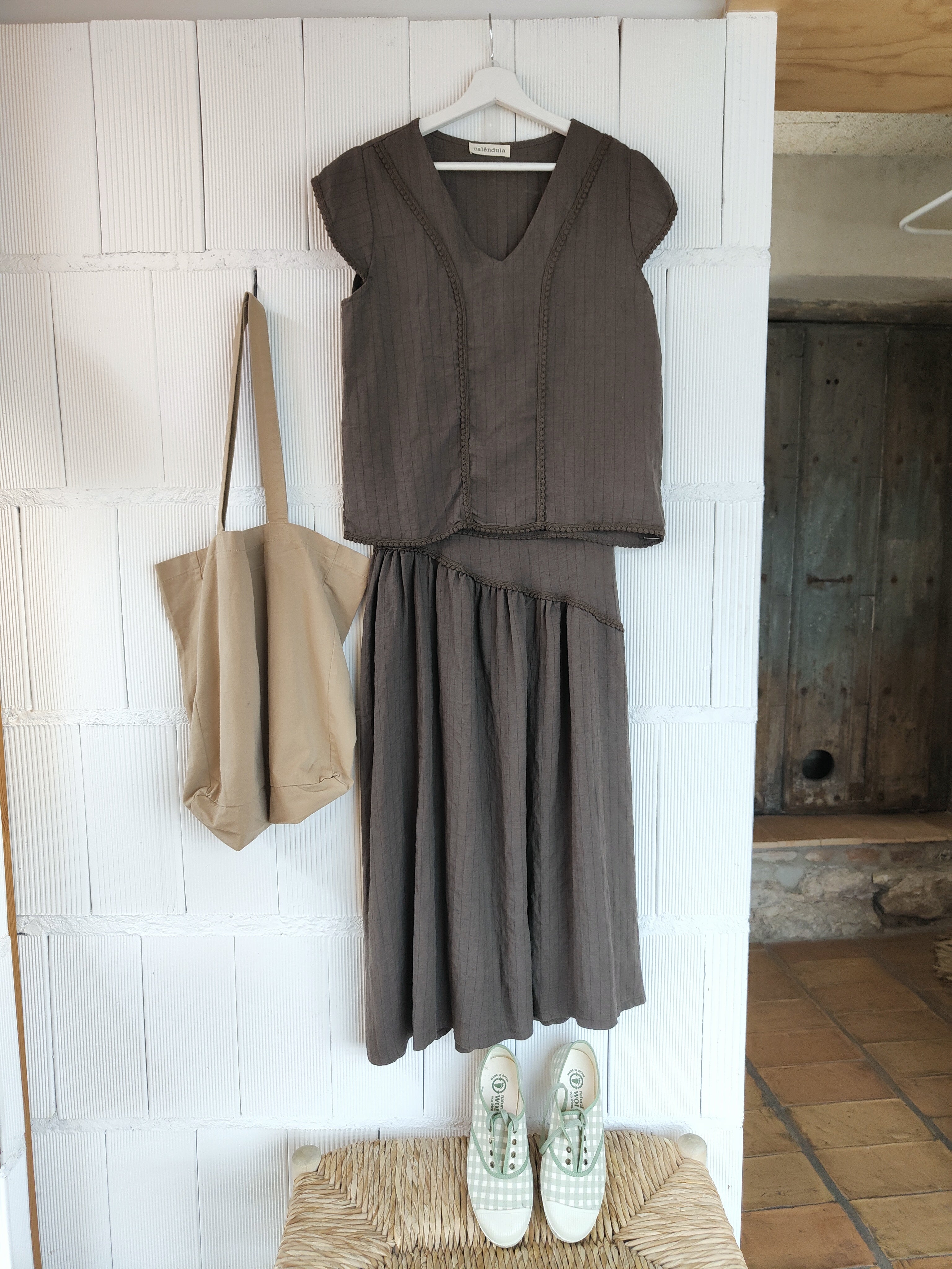 CONJUNTO MENORCA CHOCOLATE