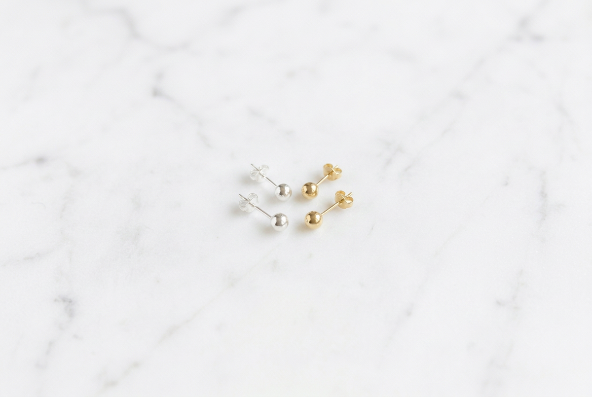 PENDIENTES BOLITAS TUERCA