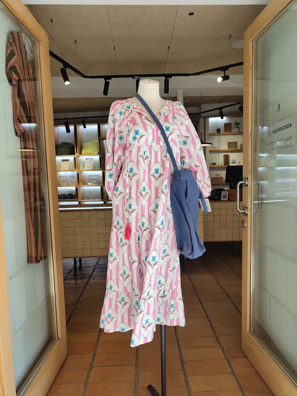 VESTIDO JARDÍN ROSA