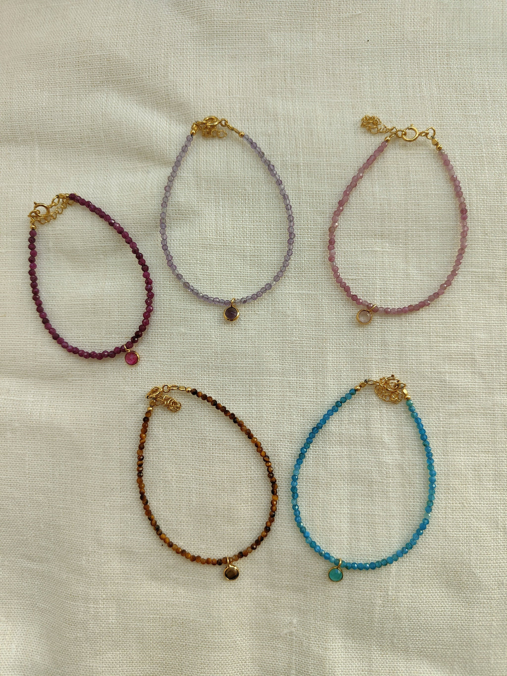 PULSERA  BOLITAS COLORFUL ORO