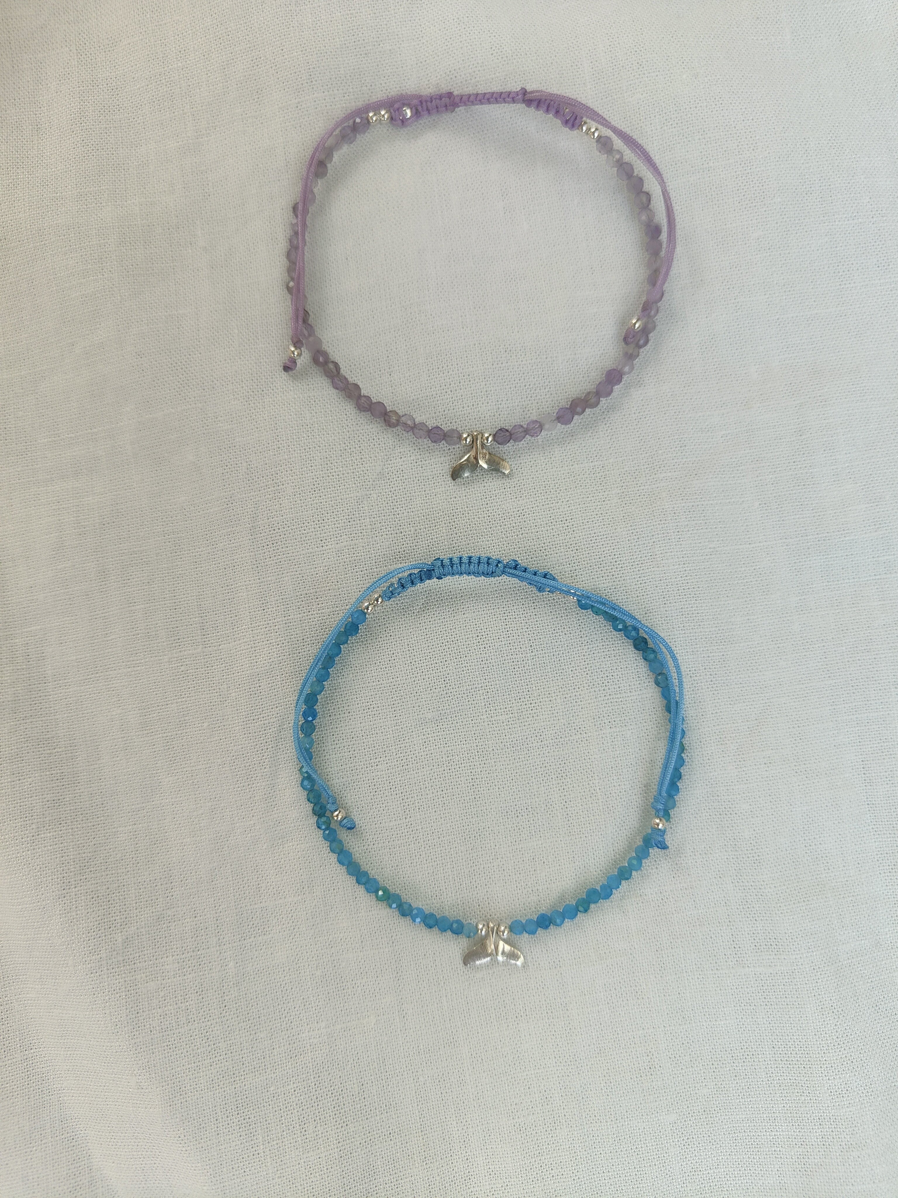 PULSERA BALLENITA Y PIEDRAS NATURALES